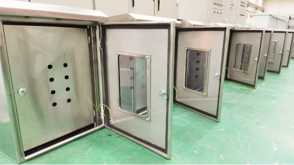 鄭州ggd控制柜柜殼廠家、不銹鋼殼體供應商
